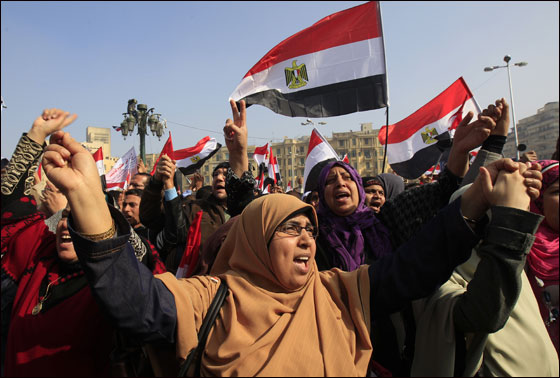 احياء ذكرى الثورة بمصر والمطالبة باستكمال العدالة الاجتماعية صورة رقم 22 احياء ذكرى الثورة بمصر والمطالبة باستكمال العدالة الاجتماعية صورة رقم 22