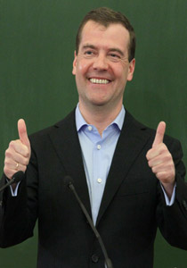 طالب روسي يسأل مدفيدف: هل أنت مستعد للموت مثل صدام؟  صورة رقم 1