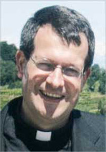 قس كذب على رعيته.. فافتضح امره بغرق السفينة الايطالية! صورة رقم 1 قس كذب على رعيته.. فافتضح امره بغرق السفينة الايطالية! صورة رقم 1