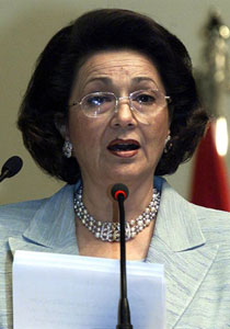 مذكرات سوزان مبارك.. 500 صفحة بـ 10 ملايين دولار! صورة رقم 2