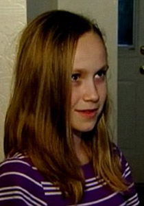 طفلة تفاجأ برسائل خادشة للحياء منقوشة على سكاكر خاصة بعيد الحب! صورة رقم 1