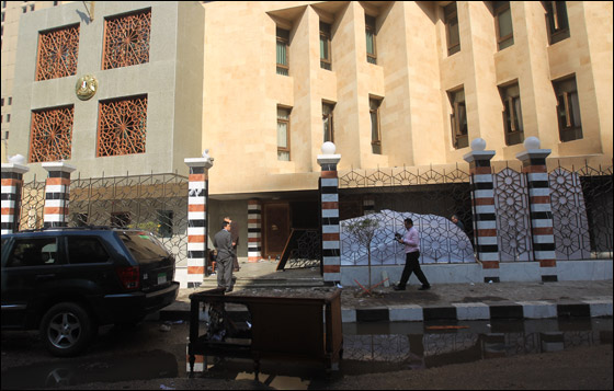 تونس اول الدول التي تطرد السفير السوري من اراضيها صورة رقم 6