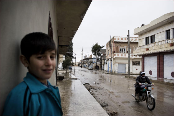 أطفال سوريا لم يسلموا من حملة الرعب والتعذيب ومقتل 12 طفلا!! صورة رقم 8