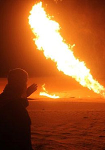 مسلحون مجهولون يفجرون خط انابيب نقل الغاز للأردن وإسرائيل! صورة رقم 1