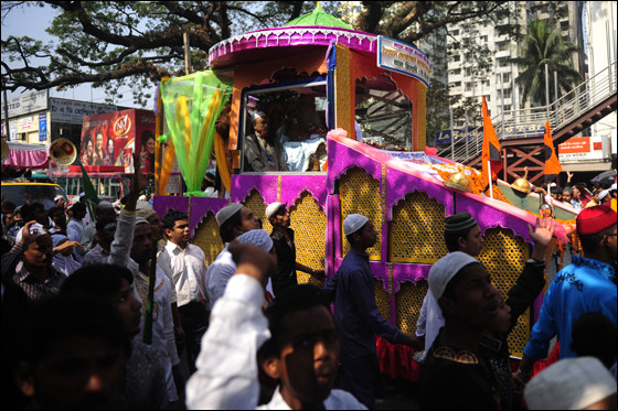بالصور: العالم يحتفل بعيد المولد النبوي الشريف  صورة رقم 4