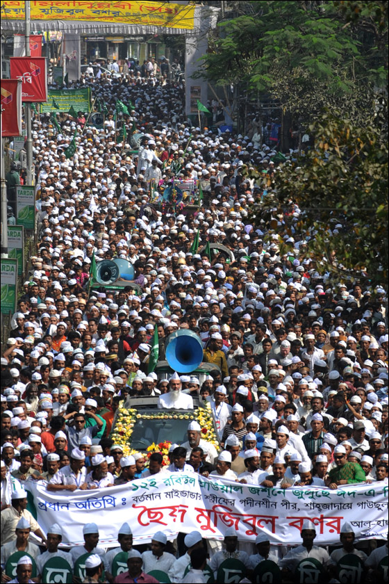 بالصور: العالم يحتفل بعيد المولد النبوي الشريف  صورة رقم 8