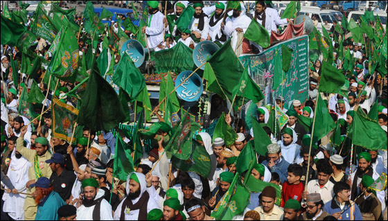 بالصور: العالم يحتفل بعيد المولد النبوي الشريف  صورة رقم 27