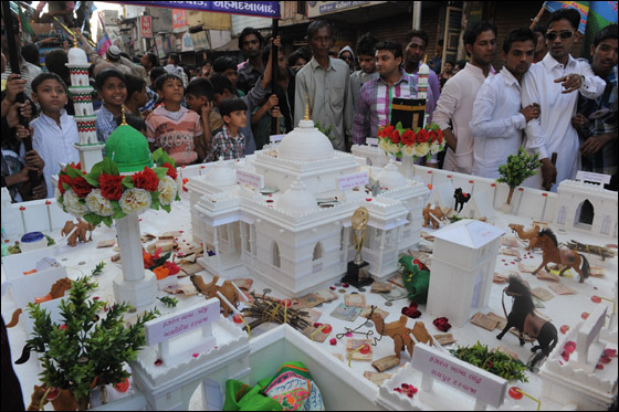 بالصور: العالم يحتفل بعيد المولد النبوي الشريف  صورة رقم 47