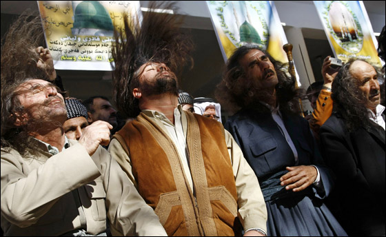 بالصور: العالم يحتفل بعيد المولد النبوي الشريف  صورة رقم 34