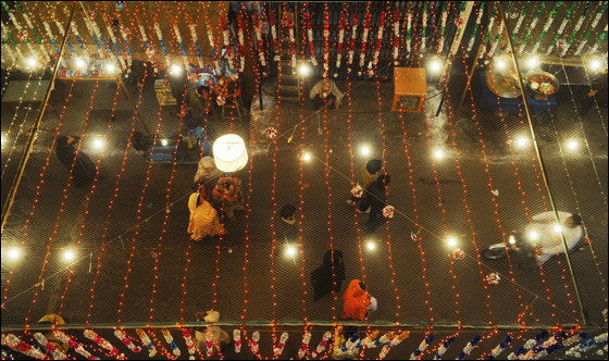 بالصور: العالم يحتفل بعيد المولد النبوي الشريف  صورة رقم 26