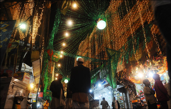 بالصور: العالم يحتفل بعيد المولد النبوي الشريف  صورة رقم 28