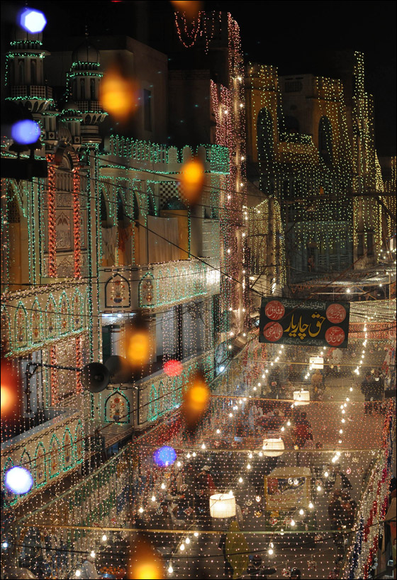 بالصور: العالم يحتفل بعيد المولد النبوي الشريف  صورة رقم 38