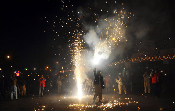 بالصور: العالم يحتفل بعيد المولد النبوي الشريف  صورة رقم 23