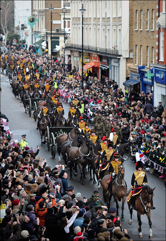 بريطانيا: احتفالات باليوبيل الماسي لاعتلاء الملكة اليزابيث العرش صورة رقم 8 بريطانيا: احتفالات باليوبيل الماسي لاعتلاء الملكة اليزابيث العرش صورة رقم 8