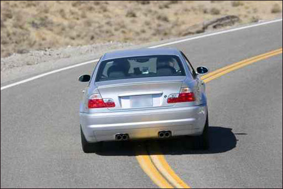 نشروا صورهم وهم يقودون بسرعة 260 فاعتقلتهم الشرطة صورة رقم 1