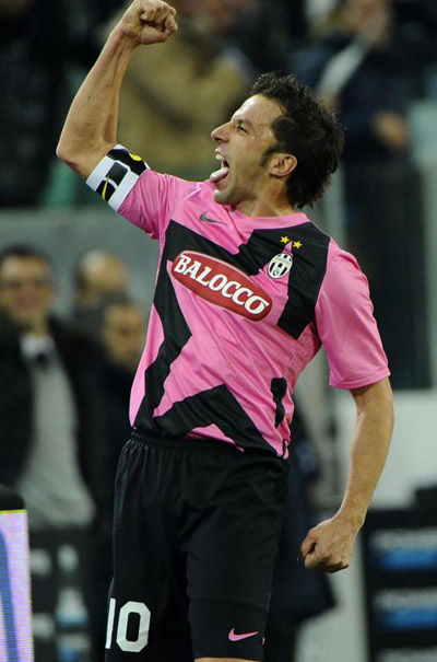 بعد استماعها الى رسالة من ديلبييرو تستيقظ من غيبوبة دامت اسبوعين صورة رقم 1