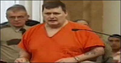 يقتل زوجان لانهما ازالا ابنته من قائمة الاصدقاء لديهما بـ 