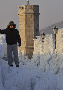 مقتل اكثر من 480 مواطن نتيجة موجة الصقيع التي تجتاح اوروبا! صورة رقم 2