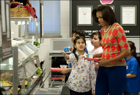 ميشيل اوباما متهمة بالعنصرية لانها تُحفز 