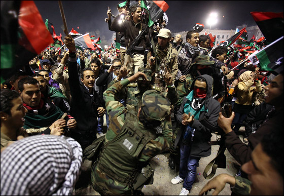 بعد مرور عام على الثورة.. ليبيا تحتفل بالذكرى الاولى للثورة صورة رقم 25 بعد مرور عام على الثورة.. ليبيا تحتفل بالذكرى الاولى للثورة صورة رقم 25