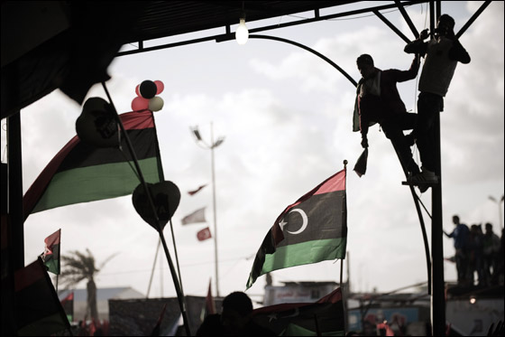 بعد مرور عام على الثورة.. ليبيا تحتفل بالذكرى الاولى للثورة صورة رقم 21 بعد مرور عام على الثورة.. ليبيا تحتفل بالذكرى الاولى للثورة صورة رقم 21