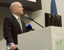 هيغ: الطموحات النووية لايران قد تؤدي إلى نشوب حرب باردة جديدة! صورة رقم 1