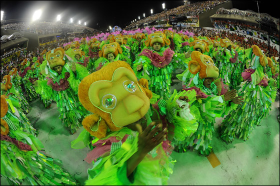 على وقع دقات الطبول: انطلاق أكبر كارنفال في شوارع ريو دي جنيرو صورة رقم 15 على وقع دقات الطبول: انطلاق أكبر كارنفال في شوارع ريو دي جنيرو صورة رقم 15