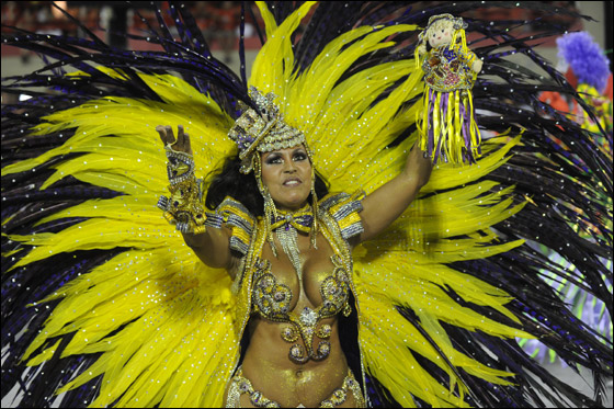 على وقع دقات الطبول: انطلاق أكبر كارنفال في شوارع ريو دي جنيرو صورة رقم 33 على وقع دقات الطبول: انطلاق أكبر كارنفال في شوارع ريو دي جنيرو صورة رقم 33