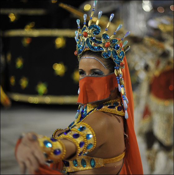 على وقع دقات الطبول: انطلاق أكبر كارنفال في شوارع ريو دي جنيرو صورة رقم 7 على وقع دقات الطبول: انطلاق أكبر كارنفال في شوارع ريو دي جنيرو صورة رقم 7