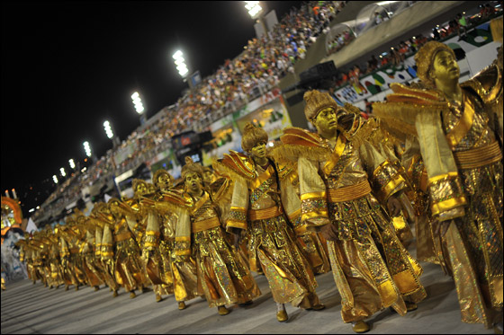 على وقع دقات الطبول: انطلاق أكبر كارنفال في شوارع ريو دي جنيرو صورة رقم 40 على وقع دقات الطبول: انطلاق أكبر كارنفال في شوارع ريو دي جنيرو صورة رقم 40