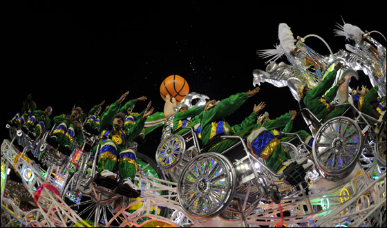 على وقع دقات الطبول: انطلاق أكبر كارنفال في شوارع ريو دي جنيرو صورة رقم 12 على وقع دقات الطبول: انطلاق أكبر كارنفال في شوارع ريو دي جنيرو صورة رقم 12