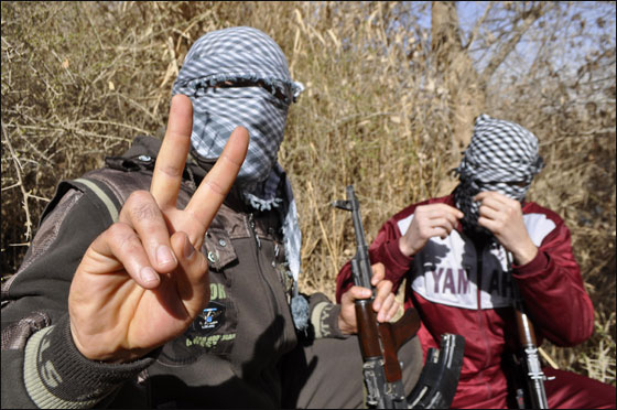 سوريا: الاقلية العلوية ستقاتل حتى النهاية دفاعا عن حكم الاسد! صورة رقم 9 سوريا: الاقلية العلوية ستقاتل حتى النهاية دفاعا عن حكم الاسد! صورة رقم 9