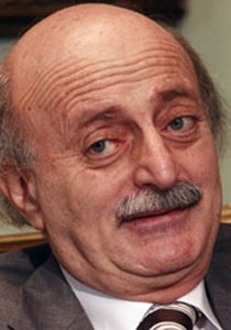 جنبلاط: استفتاء الاسد فوق بحور من الدماء ليس سوى بدعة صورة رقم 1