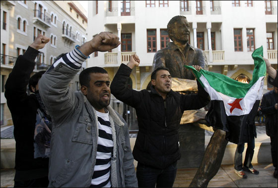 سوريا: فرق انقاذ تابعة للصليب الاحمر بدأت باجلاء الجرحى تحت القصف! صورة رقم 4