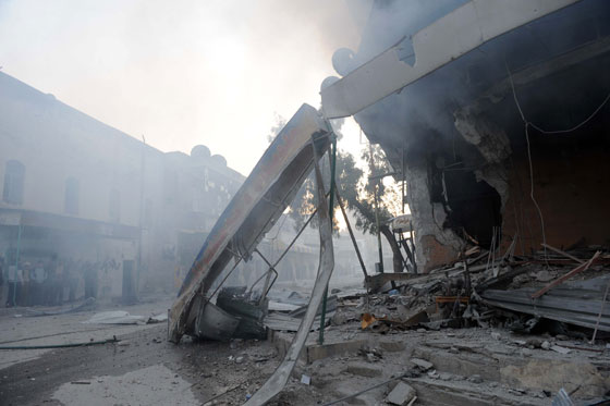 سوريا: فرق انقاذ تابعة للصليب الاحمر بدأت باجلاء الجرحى تحت القصف! صورة رقم 9