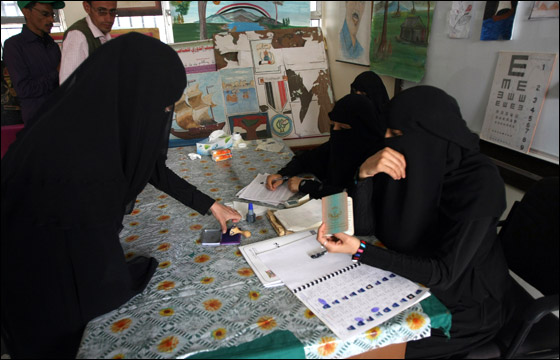 عبد ربه منصور هادي اول رئيس يمني منتخب منذ 33 عاما!  صورة رقم 40