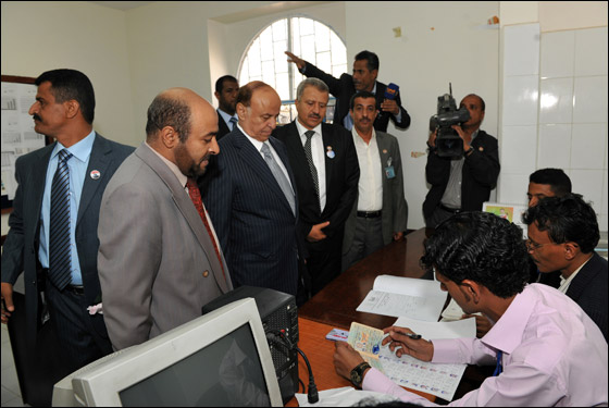 عبد ربه منصور هادي اول رئيس يمني منتخب منذ 33 عاما!  صورة رقم 32