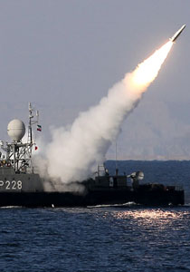 ايران تنجح بتطوير صواريخ مدمرة للبوارج البحرية لا يلتقطها الرادار صورة رقم 1