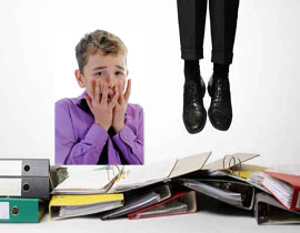 طفل يشنق نفسه بعد ان شاهد انتحار والده بنفس الطريقة! صورة رقم 1