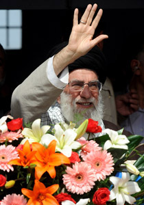 خامنئي يقبل بدعوة اوباما لتجنب الخيار العسكري بشأن البرنامج النووي  صورة رقم 1