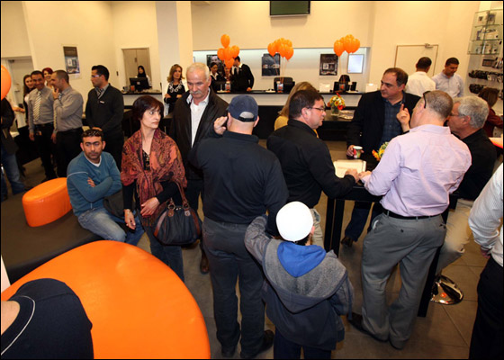  Orange تفتتح مركزين للخدمة والمبيعات في أم الفحم وشفاعمرو ذوي معايير عالمية  صورة رقم 8