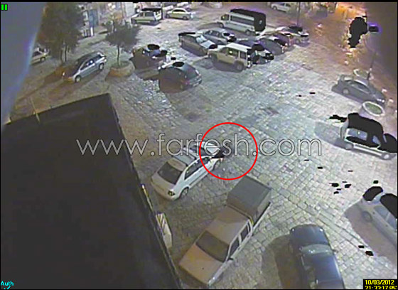 كاميرات بلدية عكا تضبط عملية سرقة لإحدى السيارات في ساحة الميناء صورة رقم 3