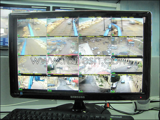 كاميرات بلدية عكا تضبط عملية سرقة لإحدى السيارات في ساحة الميناء صورة رقم 10