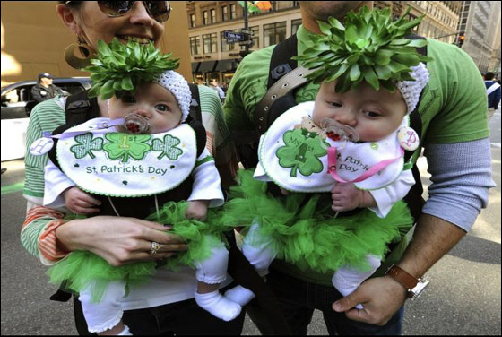 بالصور: العالم يصطبغ بالاخضر احتفالا بيوم باتريك المقدس صورة رقم 9 بالصور: العالم يصطبغ بالاخضر احتفالا بيوم باتريك المقدس صورة رقم 9