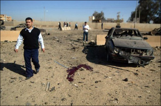 نحو مئتي قتيل وجريح في سلسلة تفجيرات بمدن عراقية متفرقة صورة رقم 4 نحو مئتي قتيل وجريح في سلسلة تفجيرات بمدن عراقية متفرقة صورة رقم 4