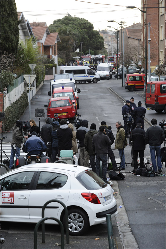 اثر الهجوم على مدرسة يهودية.. انفجارات تهز فرنسا والجاني طليق صورة رقم 18