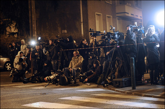 اثر الهجوم على مدرسة يهودية.. انفجارات تهز فرنسا والجاني طليق صورة رقم 10
