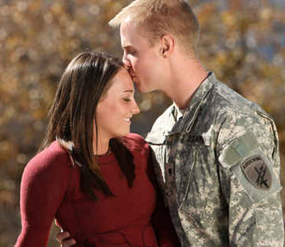 جندي فرنسي متوفى يعقد قرانه على خطيبته الحبلى!! صورة رقم 1