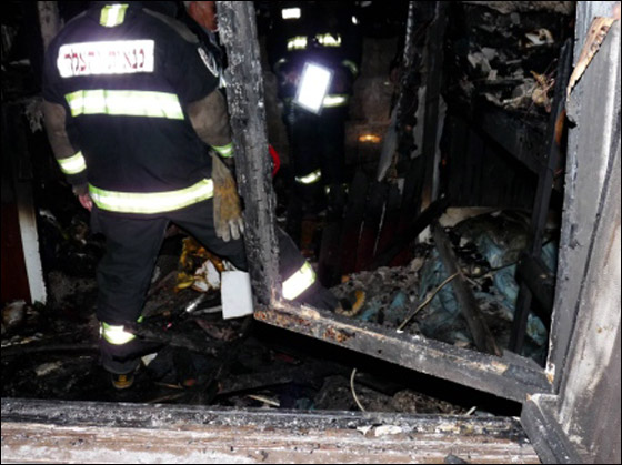 مصرع اب واطفاله الخمسة حرقا في مدينة رحوفوت الاسرائيلية صورة رقم 2