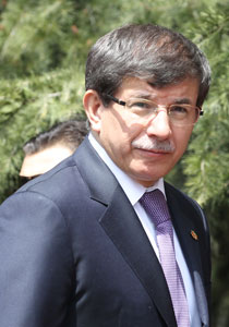 داود اوغلو: تدخل تركيا في الازمة السورية واجب وليس خيارا صورة رقم 1 داود اوغلو: تدخل تركيا في الازمة السورية واجب وليس خيارا صورة رقم 1